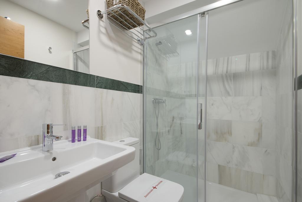 Suites Gran Via Capilla Real Granada Exteriör bild