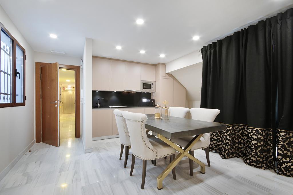 Suites Gran Via Capilla Real Granada Exteriör bild