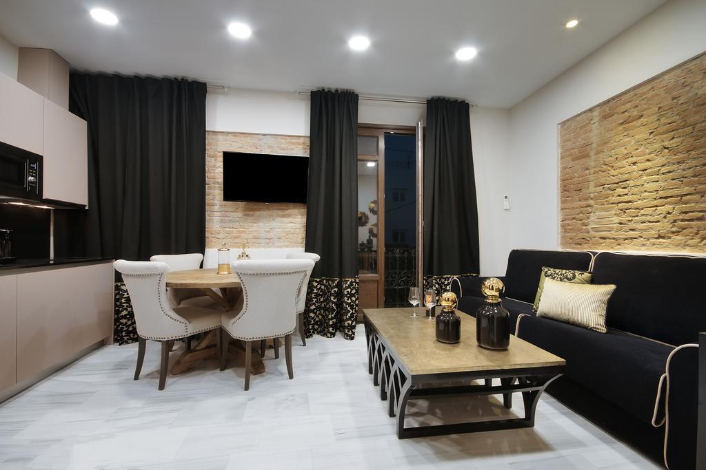Suites Gran Via Capilla Real Granada Exteriör bild