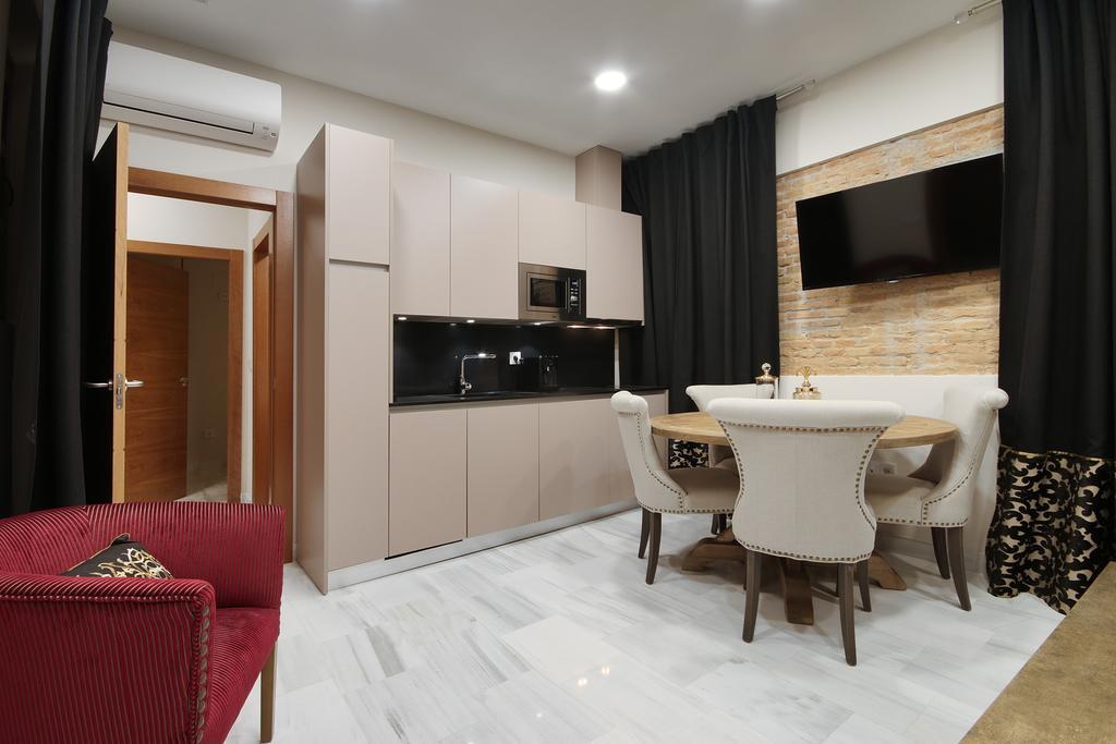 Suites Gran Via Capilla Real Granada Exteriör bild