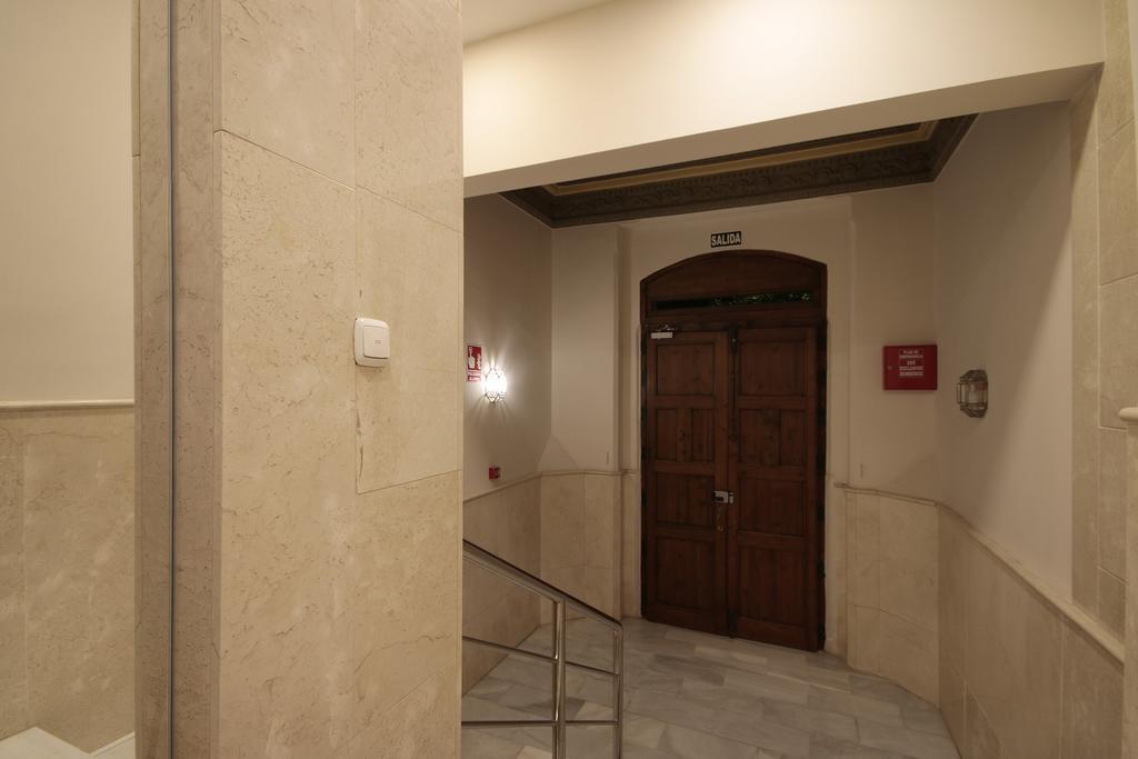 Suites Gran Via Capilla Real Granada Exteriör bild