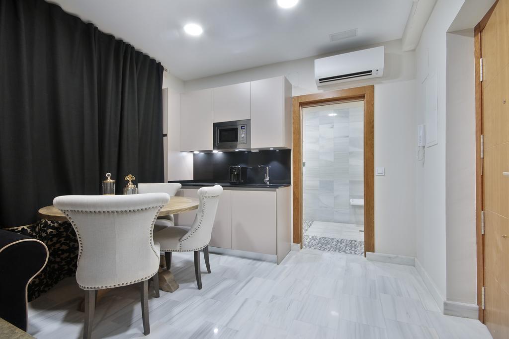 Suites Gran Via Capilla Real Granada Exteriör bild
