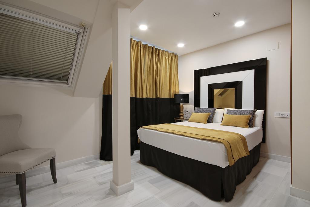 Suites Gran Via Capilla Real Granada Exteriör bild